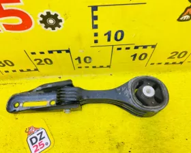 Подушка двигателя SUZUKI