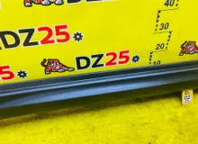Накладка на порог SUZUKI ESCUDO 2015/Цвет C06 7723054P005PK YD21S M16A, правая