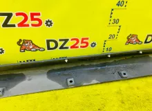 Накладка на порог SUZUKI ESCUDO 2015/Цвет C06 7723054P005PK YD21S M16A, правая