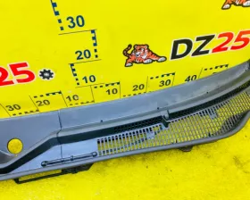 Жабо SUZUKI