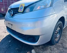 Бампер Nissan