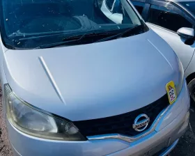 Капот Nissan