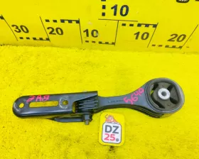 Подушка двигателя SUZUKI