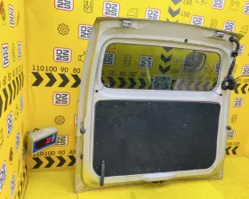 Дверь 5я NISSAN