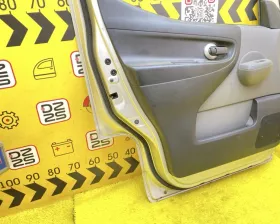 Дверь боковая Nissan