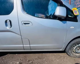 Дверь боковая Nissan