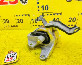 Подушка двигателя SUZUKI