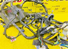 Коса под капот SUZUKI ESCUDO 2015/Цвет C06 3665054P00 YD21S M16A, передняя