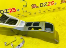 Бардачок между сиденьями SUZUKI ESCUDO 2015/Цвет ZNL 7585054P005PK YD21S M16A, передний