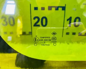 Стекло собачника NISSAN