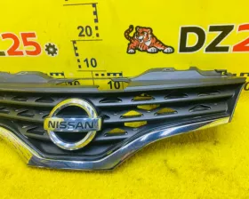 Решетка радиатора NISSAN