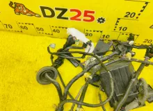 Коса под капот NISSAN NV200 2012/Цвет QX1 24012JX00A M20 HR16DE, передняя