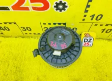Мотор печки NISSAN NV200 2012/Цвет QX1 27226EE91C M20 HR16DE, передний