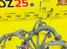 Коса двс NISSAN NV200 2012/Цвет QX1 240113LR0A M20 HR16DE, передняя