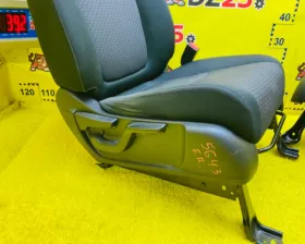 СИДЕНИЕ ПАРА HONDA