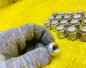Гайка на колесо HONDA