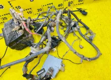 Коса под капот TOYOTA LAND CRUISER 2001/Цвет 057 8211260191 UZJ100W 2UZFE, передняя
