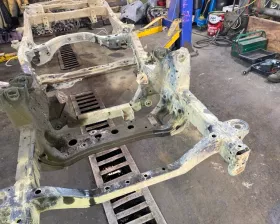 Рама Toyota