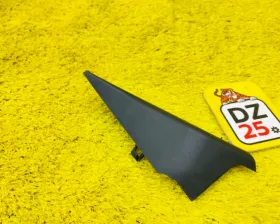 Уголок жабо SUZUKI