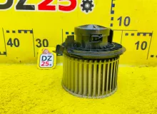 Мотор печки NISSAN NV200 2016/Цвет QM1 27226EE91D M20 HR16DE, передний