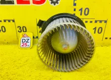 Мотор печки NISSAN NV200 2016/Цвет QM1 27226EE91D M20 HR16DE, передний