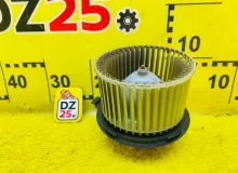 Мотор печки NISSAN NV200 2016/Цвет QM1 27226EE91D M20 HR16DE, передний