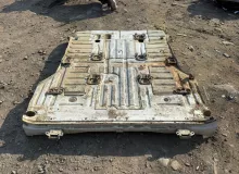 Тазик железный TOYOTA LAND CRUISER 2001/Цвет 057 5831160460 UZJ100W 2UZFE, задний