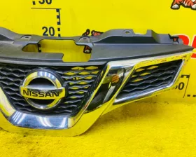 Решетка радиатора NISSAN