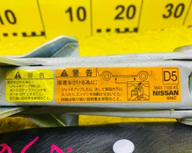 Поддомкратник/ домкрат NISSAN