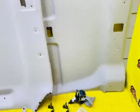 Обшивка потолка NISSAN