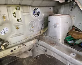Лонжерон NISSAN