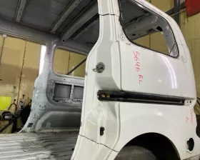 Крыло заднее Nissan
