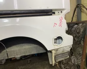 Крыло заднее Nissan