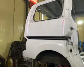 Крыло заднее NISSAN