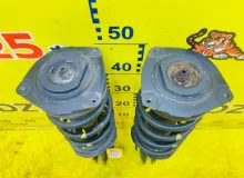 СТОЙКА ПАРА ЛЕВАЯ И ПРАВАЯ NISSAN NV200 2012/Цвет K23 E4302JX50A VM20 HR16DE, передняя
