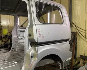 Крыло заднее NISSAN