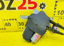 Доводчик двери TOYOTA SIENTA 2016/Цвет 070 8500652061 NCP175 1NZFE, задний левый