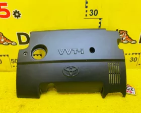 Пластиковая крышка на двс TOYOTA