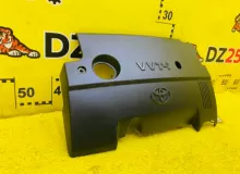Пластиковая крышка на двс TOYOTA SIENTA 2016/Цвет 070 1121221040 NCP175 1NZFE, передняя