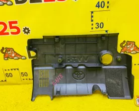 Пластиковая крышка на двс TOYOTA