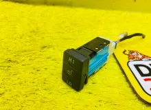 Кнопка включения подогрева сидений TOYOTA SIENTA 2016/Цвет 070 8475128042 NCP175 1NZFE, передняя левая