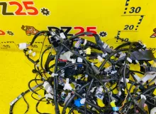 Коса под торпеду TOYOTA SIENTA 2016/Цвет 070 8214552X50 NCP175 1NZFE, передняя