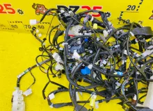 Коса под торпеду TOYOTA SIENTA 2016/Цвет 070 8214552X50 NCP175 1NZFE, передняя
