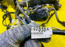 Коса под капот TOYOTA SIENTA 2016/Цвет 070 821115DA10 NCP175 1NZFE, передняя