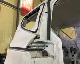 Крыло заднее TOYOTA