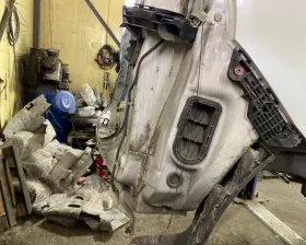 Крыло заднее TOYOTA