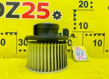 Мотор печки NISSAN NV200 2011/Цвет QX1 27226EE91C M20 HR16DE, передний