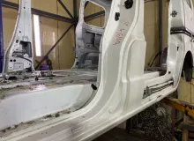 Порог кузова NISSAN NV200 2011/Цвет QX1 76411JX00E M20 HR16DE, передний левый
