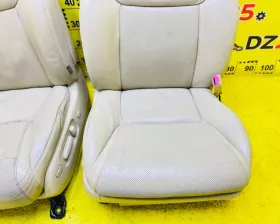 СИДЕНИЕ ПАРА Toyota
