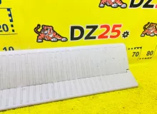 Пластик замка багажника LEXUS LX570 2008/Цвет 202 5857460110A0 URJ201L 3URFE, задний